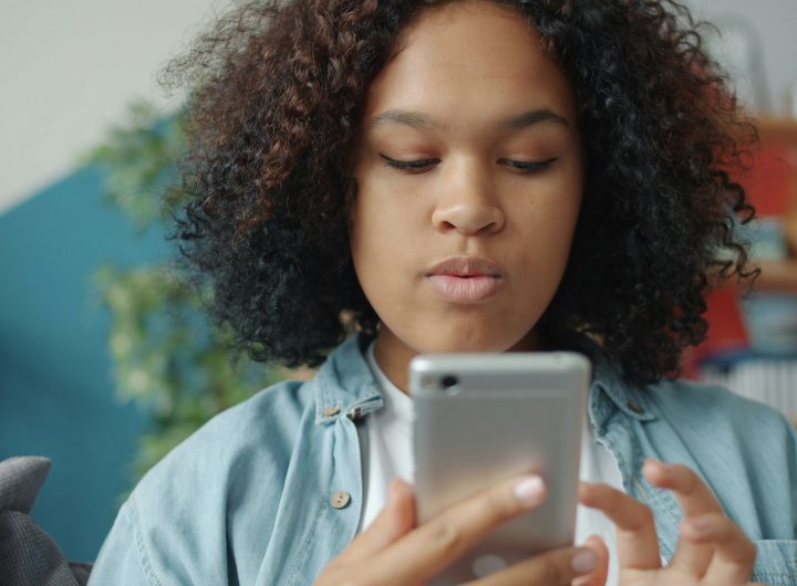 Gagner de l'argent avec son smartphone : méthodes fiables et erreurs à éviter